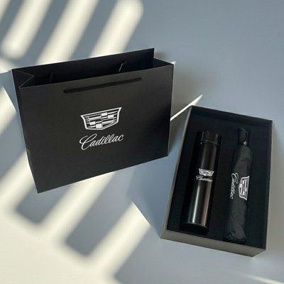Подарочный набор Cadillac термос и зонт в подарочной коробке 1736 фото