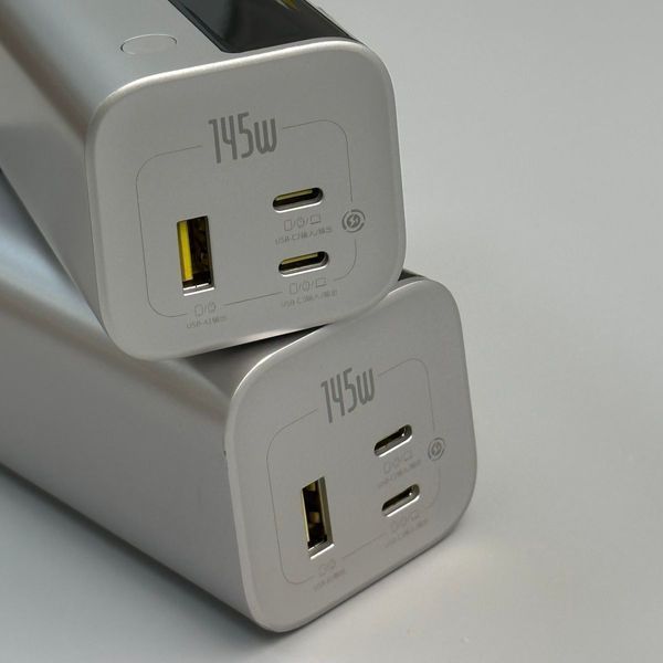 Повербанк Baseus EnerGeek GR11 20000 мАч 145 Вт с выдвижным кабелем USB-C, Space Grey (E0027B01) 1909 фото